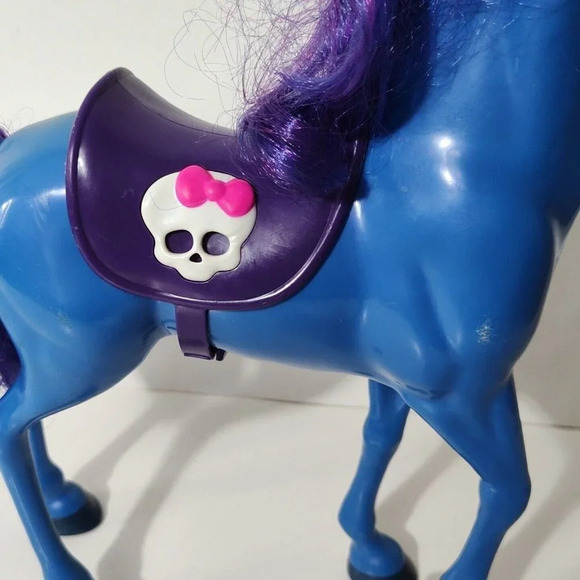 Monster High Headless Headmistress Bloodgood Blue Horse Nightmare Toy and Saddle - Picture 2 of 10